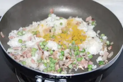 Make Curry egg buns step 8