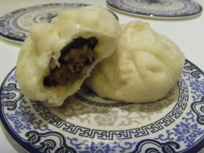 Make A rooster bun in the snow step 6