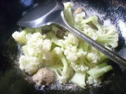 Make Beefballs, broccoli step 5