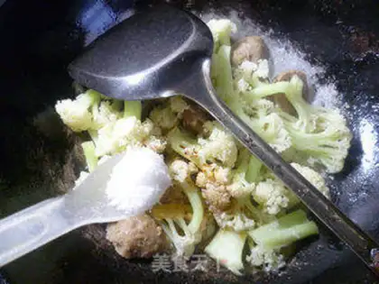 Make Beefballs, broccoli step 7