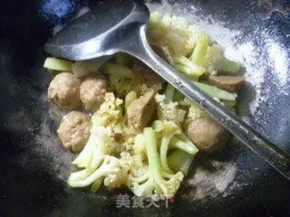 Make Beefballs, broccoli step 9