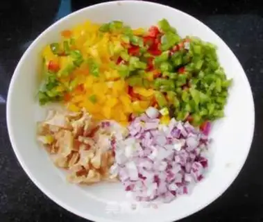 Make Cheese and pepper fried rice step 1