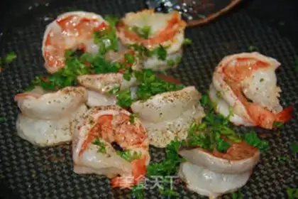 Make Cream shrimp buns step 4