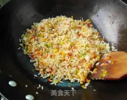 Make Cheese and pepper fried rice step 5
