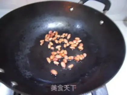 Make Old vinegar spinach peanuts step 3