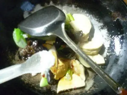 Make Black-eared onion fried chicken step 9