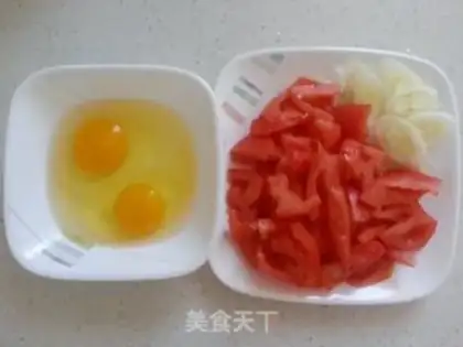 Make Tomato eggs for noodles step 0