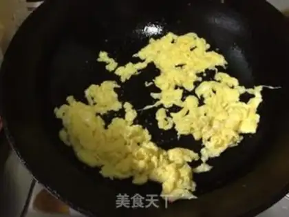 Make Garlic fried rice step 2