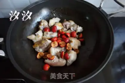 Make Spicy mountain pig hoof step 9