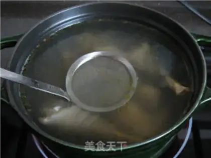 Make The chicken soup step 6