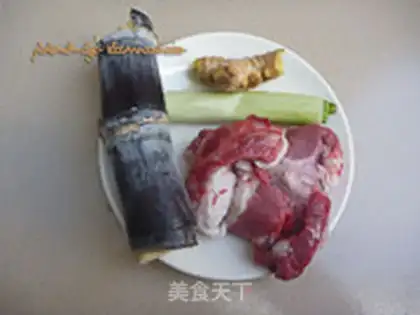 Make Sugar cane lamb soup step 0