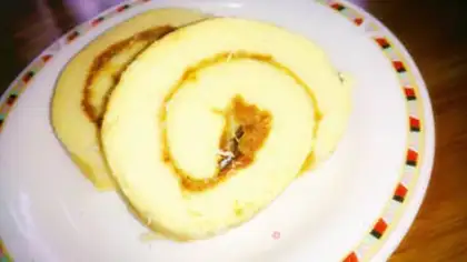 Make Frozen pine rolls step 17