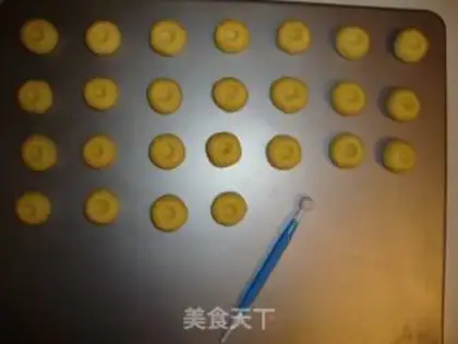 Make Greek ball step 9