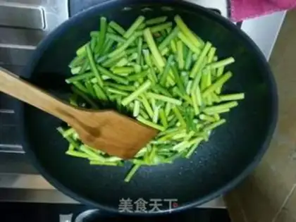 Make Garlic fried meat step 6