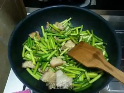 Make Garlic fried meat step 7