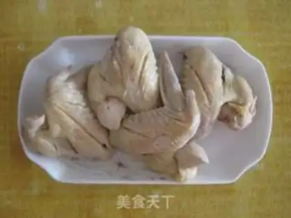 Make Garlic sauce, fried chicken wings step 3
