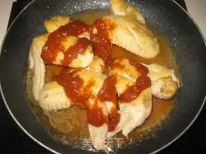 Make Garlic sauce, fried chicken wings step 5