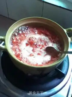 Make Homemade strawberry sauce step 2
