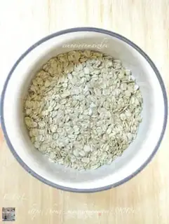 Make Milk oatmeal step 0