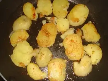 Make Fried potatoes step 4