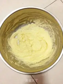 Make Two-coloured Chessies step 4