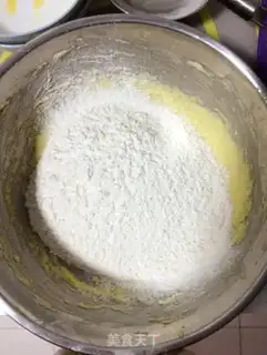 Make Two-coloured Chessies step 5