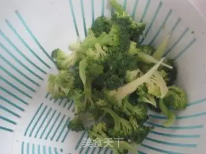 Make Cheese and broccoli step 0