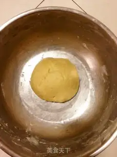 Make Two-coloured Chessies step 6