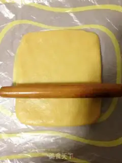 Make Two-coloured Chessies step 8