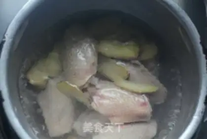 Make Apple chicken wings step 1