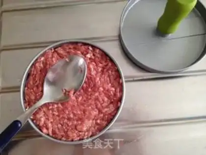 Make Classic burger step 1