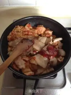 Make Hot cabbage makes meat step 5