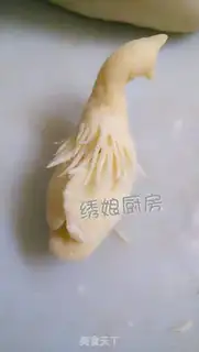 Make Sweet peacock step 7