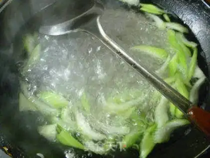 Make Celtic fried fragrance step 4