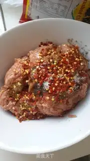 Make Five fragrances of pork step 0