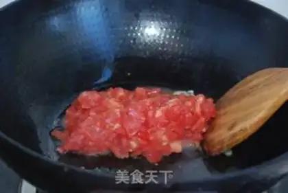 Make Tomato egg noodles step 2