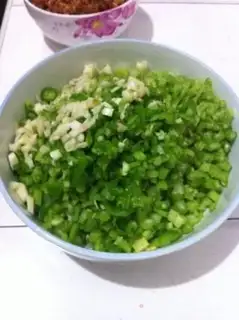 Make Yellow spicy celery step 1