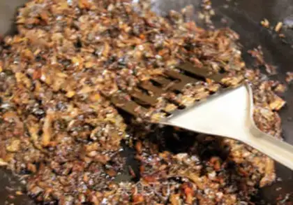 Make The homemade plum sauce step 5