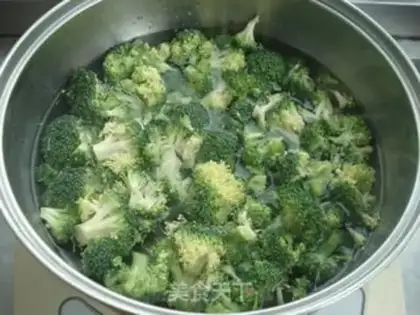 Make The broccoli step 2
