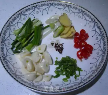 Make Jell-O fish step 2