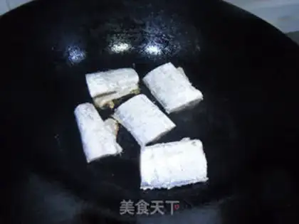 Make Jell-O fish step 4