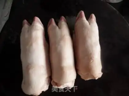 Make Soybean pig hoof step 0