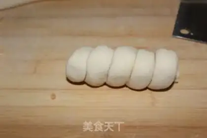 Make Ham pine rolls step 6