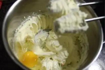Make Marble cheesecake step 3
