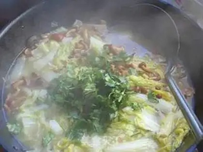 Make Rolling mushroom stew step 5