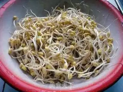 Make Soybeans with pig skin step 0