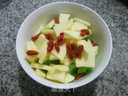 Make Apple with celery step 8