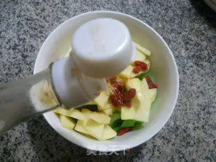 Make Apple with celery step 12