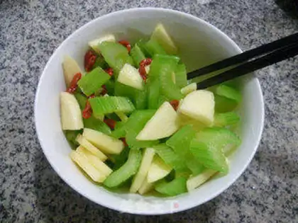 Make Apple with celery step 13