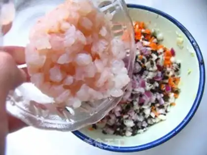 Make Three shrimp dumplings step 3